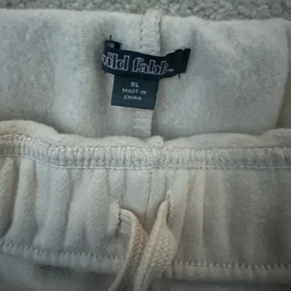 Wild Fable Cream Sweatpants Relaxed Fit - Picture 2 of 3